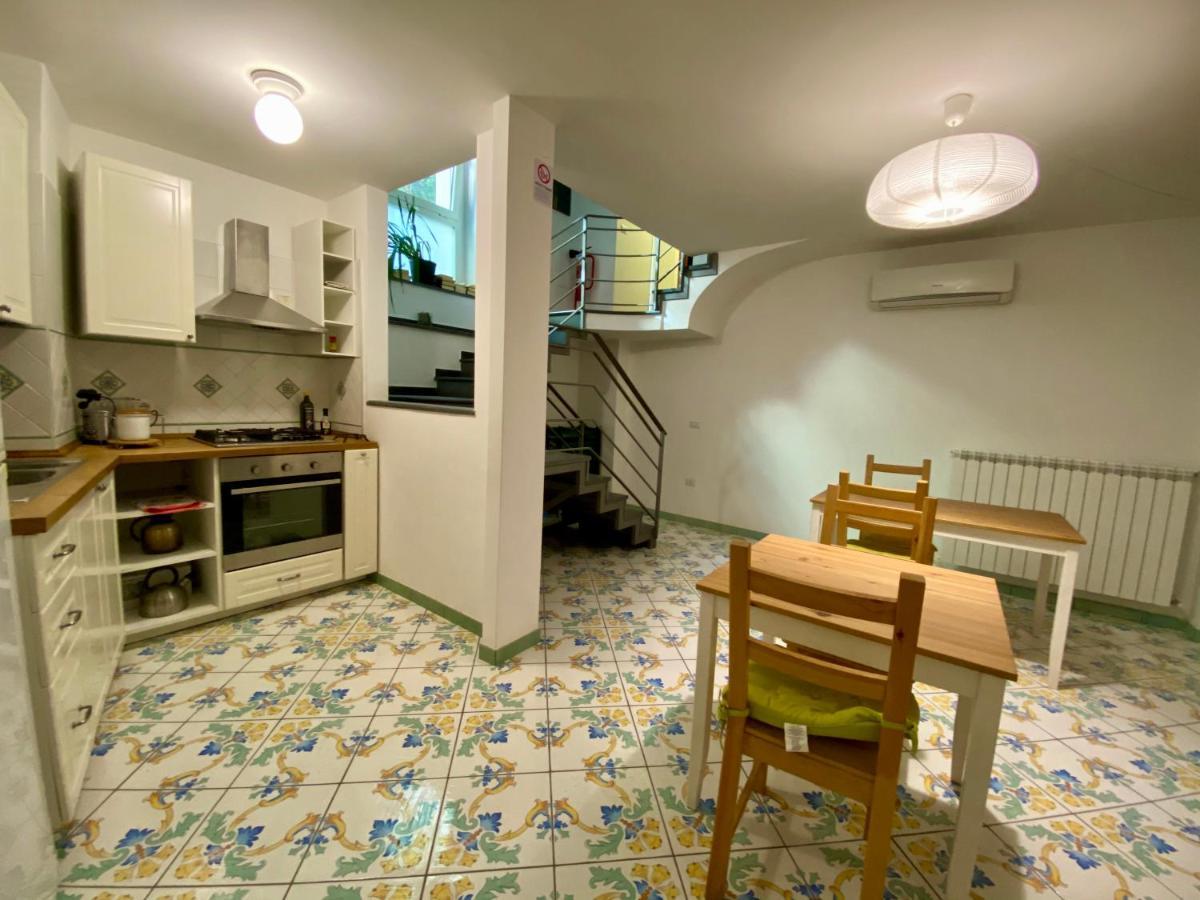 Borgo Belvedere Bed and Breakfast Napels Buitenkant foto