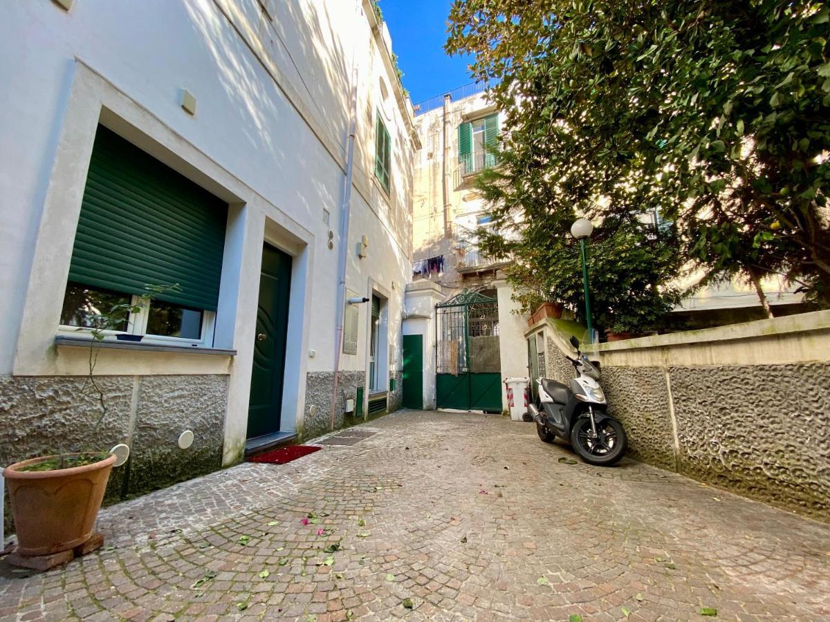 Borgo Belvedere Bed and Breakfast Napels Buitenkant foto